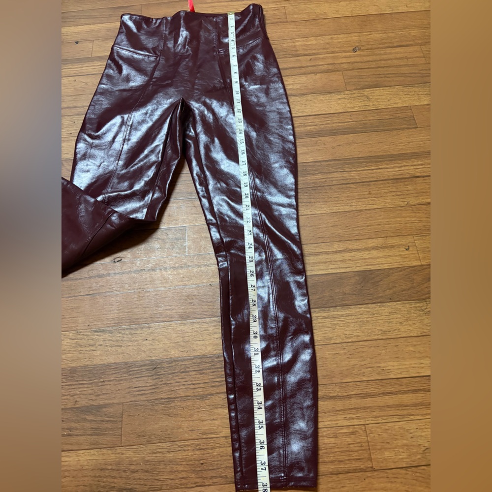Spanx Faux Patent Leather Slimming Liquid Leggings Pants In Ruby Burgundy Size M - Picture 6 of 10